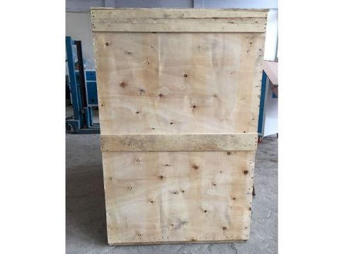 點(diǎn)擊查看詳細(xì)信息<br>標(biāo)題：三立方制氧機(jī)發(fā)貨圖 閱讀次數(shù)：3816